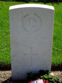 Klagenfurt War Cemetery - McCullough, David